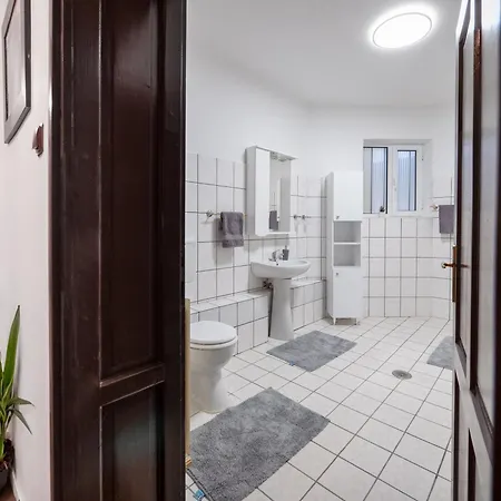 Green Oasis - Northern Apartament